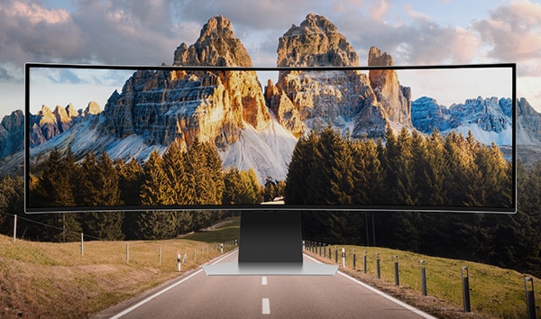 Ultra-wide Curved Odyssey OLED G9 Monitor 